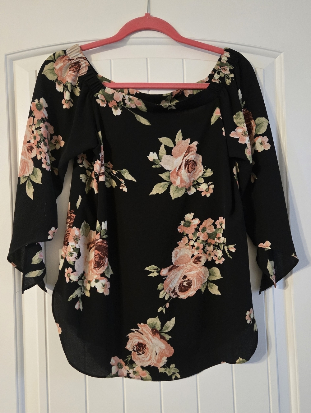 Status By Chenault Floral Off-Shoulder Women’s Top in Black and Blush